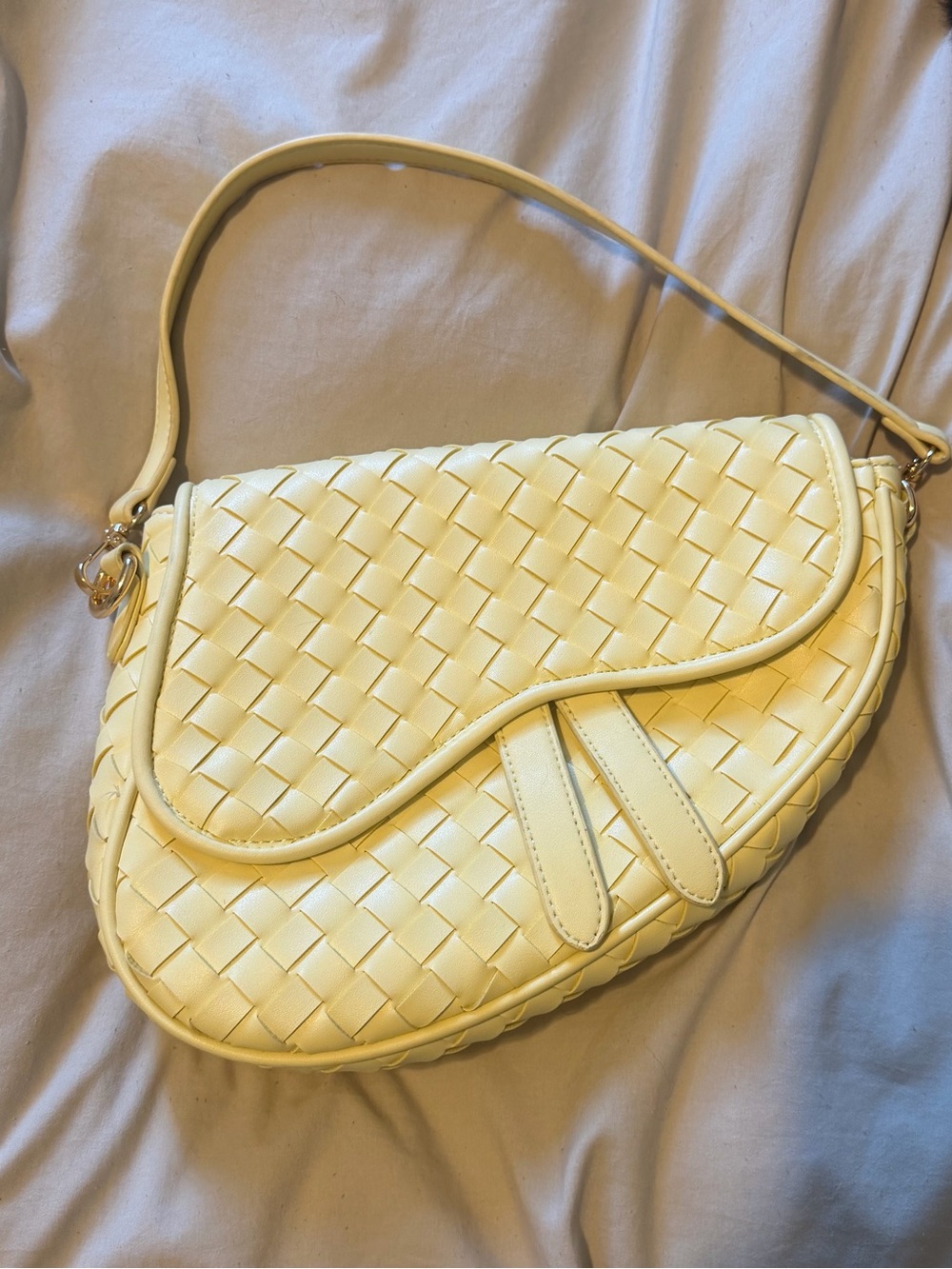 Urban Expressions Pale Yellow Woven Saddle Shoulder Bag